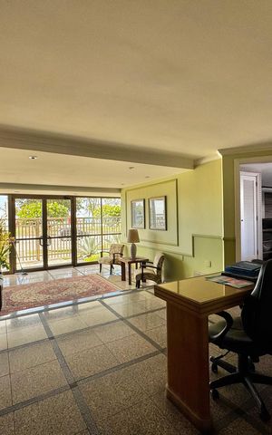 Apartamento à venda com 247m², 4 quartos e 3 vagas Apartamento à venda com 247m², 4 quartos e 3 vagasÁrea comum