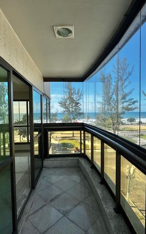 Apartamento à venda com 247m², 4 quartos e 3 vagas Apartamento à venda com 247m², 4 quartos e 3 vagasSuíte 1