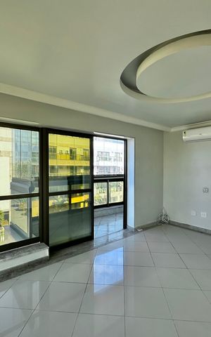 Apartamento à venda com 247m², 4 quartos e 3 vagas Apartamento à venda com 247m², 4 quartos e 3 vagasSuíte 1