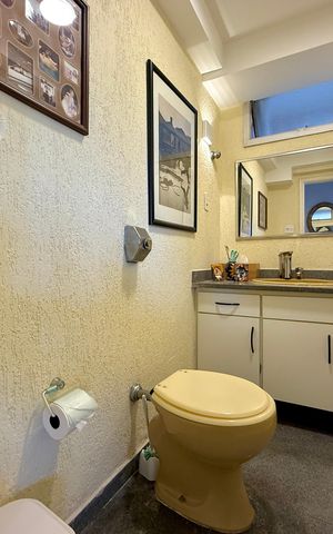 Apartamento à venda com 154m², 4 quartos e 1 vaga Apartamento à venda com 154m², 4 quartos e 1 vagaLavabo