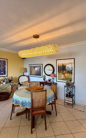 Apartamento à venda com 154m², 4 quartos e 1 vaga Apartamento à venda com 154m², 4 quartos e 1 vagaSala