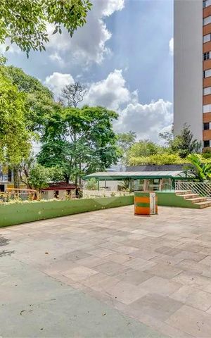Apartamento à venda com 154m², 4 quartos e 1 vaga Apartamento à venda com 154m², 4 quartos e 1 vagaÁrea comum