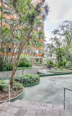 Apartamento à venda com 154m², 4 quartos e 1 vaga Apartamento à venda com 154m², 4 quartos e 1 vagaÁrea comum