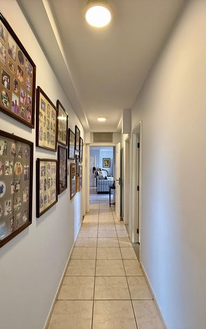 Apartamento à venda com 154m², 4 quartos e 1 vaga Apartamento à venda com 154m², 4 quartos e 1 vagaCorredor Quartos