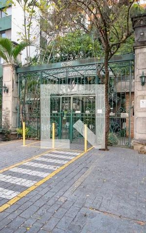 Apartamento à venda com 154m², 4 quartos e 1 vaga Apartamento à venda com 154m², 4 quartos e 1 vagaFachada