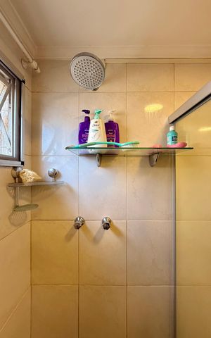 Apartamento à venda com 154m², 4 quartos e 1 vaga Apartamento à venda com 154m², 4 quartos e 1 vagaBanheiro Suíte