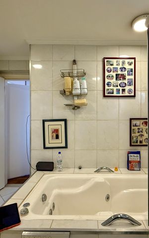 Apartamento à venda com 154m², 4 quartos e 1 vaga Apartamento à venda com 154m², 4 quartos e 1 vagaBanheiro Suíte