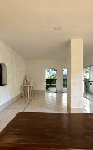 Apartamento à venda com 170m², 4 quartos e 4 vagas Apartamento à venda com 170m², 4 quartos e 4 vagasÁrea comum - Salão de festas