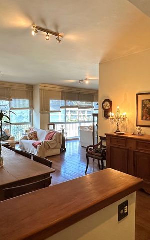 Apartamento à venda com 170m², 4 quartos e 4 vagas Apartamento à venda com 170m², 4 quartos e 4 vagasSala