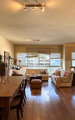 Apartamento à venda com 170m², 4 quartos e 4 vagas Apartamento à venda com 170m², 4 quartos e 4 vagasSala
