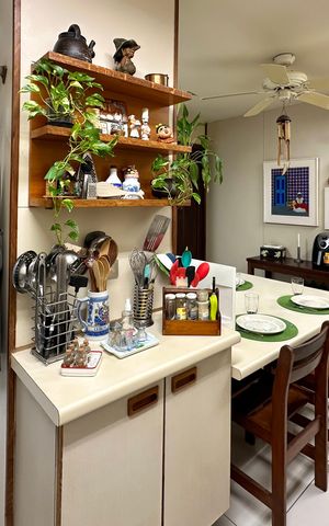 Apartamento à venda com 170m², 4 quartos e 4 vagas Apartamento à venda com 170m², 4 quartos e 4 vagasCozinha