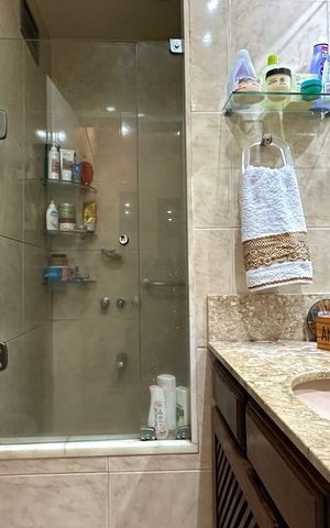 Apartamento à venda com 170m², 4 quartos e 4 vagas Apartamento à venda com 170m², 4 quartos e 4 vagasSuíte 01