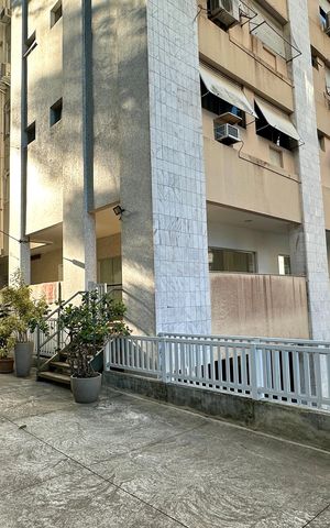 Apartamento à venda com 170m², 4 quartos e 4 vagas Apartamento à venda com 170m², 4 quartos e 4 vagasÁrea comum - Playground