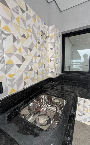 Casa à venda com 142m², 3 quartos e 4 vagas Casa à venda com 142m², 3 quartos e 4 vagasÁrea de Serviço