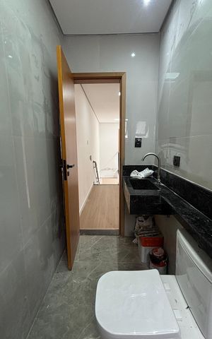 Casa à venda com 142m², 3 quartos e 4 vagas Casa à venda com 142m², 3 quartos e 4 vagasBanheiro