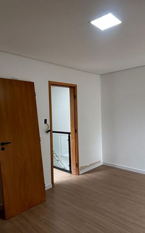 Casa à venda com 142m², 3 quartos e 4 vagas Casa à venda com 142m², 3 quartos e 4 vagasSuite
