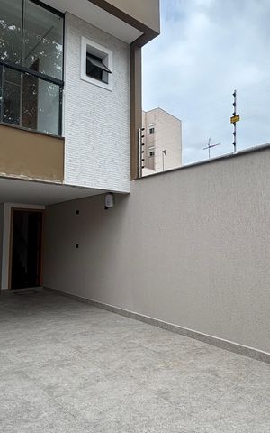 Casa à venda com 142m², 3 quartos e 4 vagas Casa à venda com 142m², 3 quartos e 4 vagasGaragem