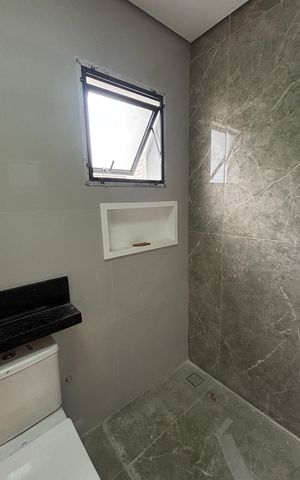 Casa à venda com 142m², 3 quartos e 4 vagas Casa à venda com 142m², 3 quartos e 4 vagasBanheiro da Suíte
