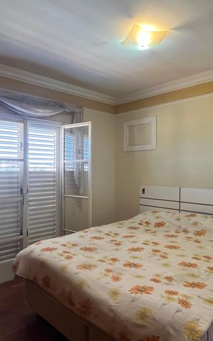 Casa à venda com 280m², 4 quartos e 4 vagas