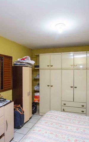 Casa à venda com 252m², 3 quartos e 2 vagasQuarto 1