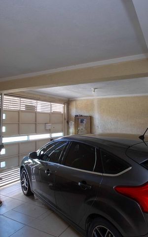Casa à venda com 252m², 3 quartos e 2 vagasGaragem