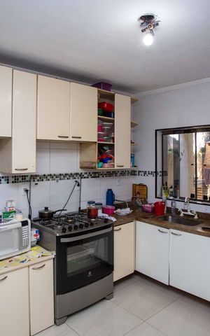 Casa à venda com 252m², 3 quartos e 2 vagasCozinha