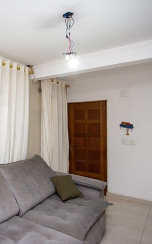 Casa à venda com 252m², 3 quartos e 2 vagasSala de TV