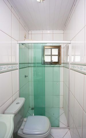 Casa à venda com 252m², 3 quartos e 2 vagasBanheiro 2