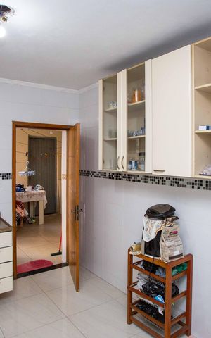 Casa à venda com 252m², 3 quartos e 2 vagasCozinha