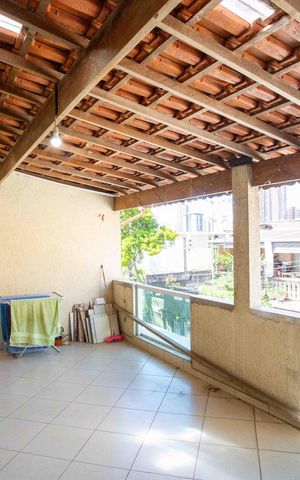 Casa à venda com 252m², 3 quartos e 2 vagasVaranda