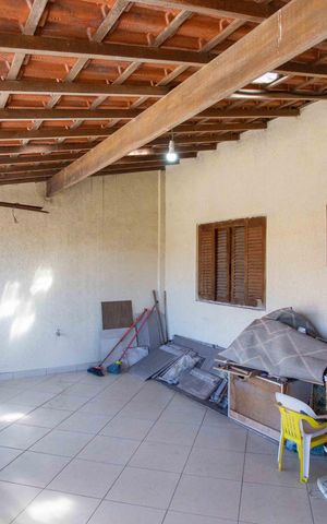 Casa à venda com 252m², 3 quartos e 2 vagasVaranda