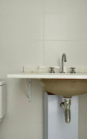 Casa de condomínio à venda com 26m², 1 quarto e sem vaga Casa de condomínio à venda com 26m², 1 quarto e sem vagaBanheiro