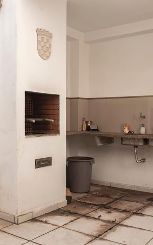Casa à venda com 300m², 3 quartos e 2 vagasÁrea de lazer