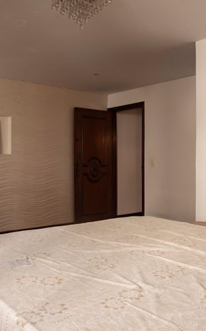 Casa à venda com 300m², 3 quartos e 2 vagasCopa