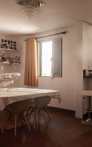 Casa à venda com 300m², 3 quartos e 2 vagasCopa