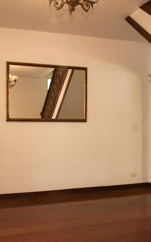 Casa à venda com 300m², 3 quartos e 2 vagasSala 2