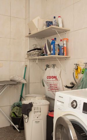 Casa à venda com 300m², 3 quartos e 2 vagasÁrea de Serviço