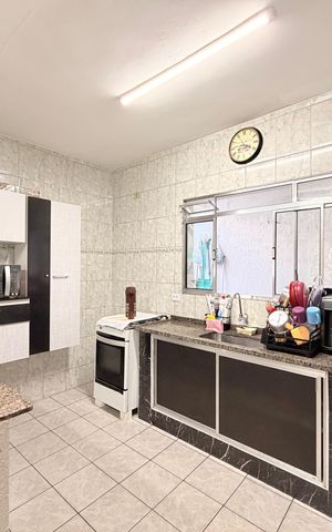 Casa para alugar com 350m², 3 quartos e 1 vagaCozinha