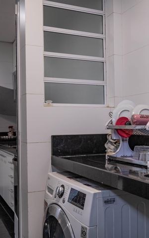 Casa à venda com 127m², 3 quartos e 2 vagas Casa à venda com 127m², 3 quartos e 2 vagasÁrea de Serviço