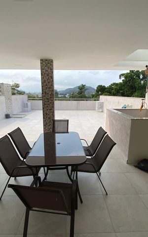 Casa de condomínio à venda com 350m², 3 quartos e 2 vagas Casa de condomínio à venda com 350m², 3 quartos e 2 vagasArea Gourmet Terraço