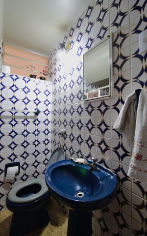 Casa à venda com 330m², 4 quartos e 3 vagasBanheiro Social 2