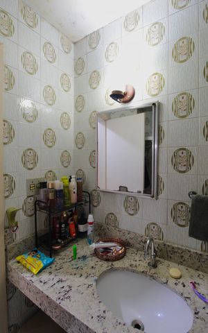 Casa à venda com 330m², 4 quartos e 3 vagasBanheiro Social 1