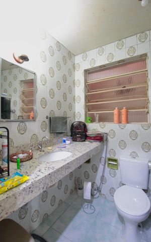 Casa à venda com 330m², 4 quartos e 3 vagasBanheiro Social 1