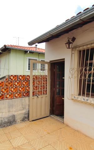 Casa à venda com 330m², 4 quartos e 3 vagasVaranda da Suite