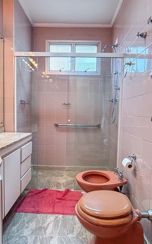 Apartamento para alugar com 165m², 4 quartos e 2 vagas Apartamento para alugar com 165m², 4 quartos e 2 vagasBanheiro Social