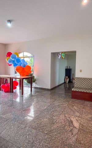 Apartamento para alugar com 165m², 4 quartos e 2 vagas Apartamento para alugar com 165m², 4 quartos e 2 vagasÁrea comum