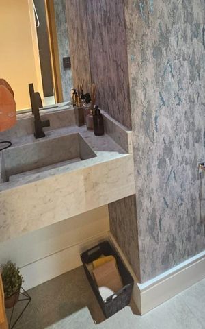 Apartamento à venda com 200m², 3 quartos e 3 vagas Apartamento à venda com 200m², 3 quartos e 3 vagasLavabo