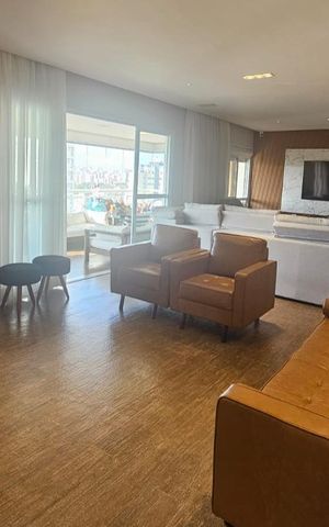Apartamento à venda com 200m², 3 quartos e 3 vagas Apartamento à venda com 200m², 3 quartos e 3 vagasSala