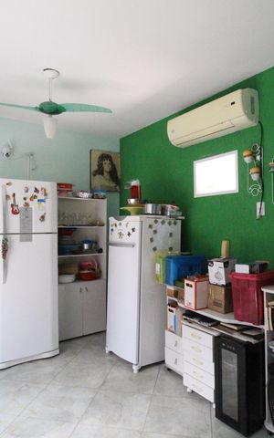 Casa de condomínio à venda com 242m², 4 quartos e 1 vagaSuíte 2
