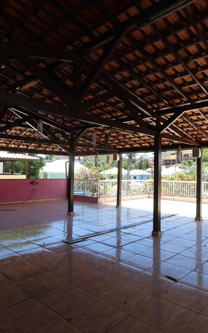 Casa de condomínio à venda com 242m², 4 quartos e 1 vagaTerraço